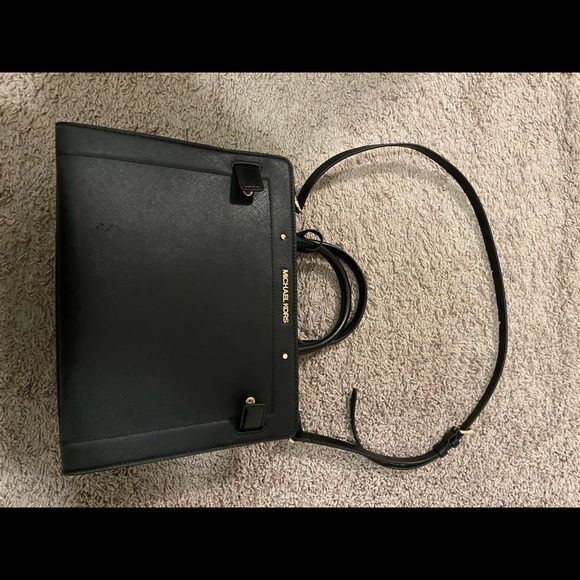 Micheal Kors shoulder bag - Picture 2 of 7